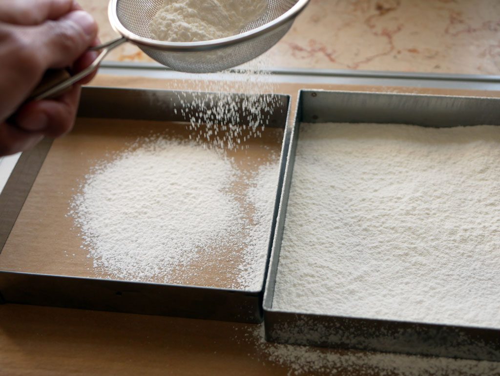 marshmallow, sift powdered sugar
