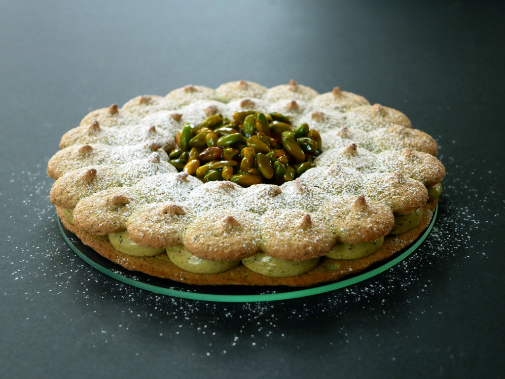 Pistachio Succès with Pistachio Praliné