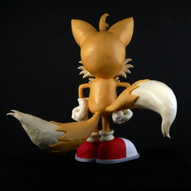 Tails' back