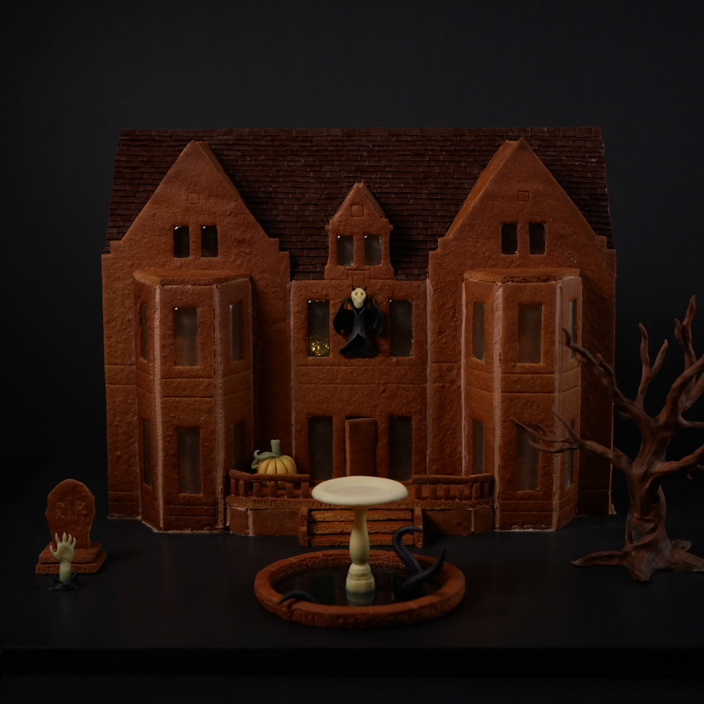 Gingerbread haunted mansion